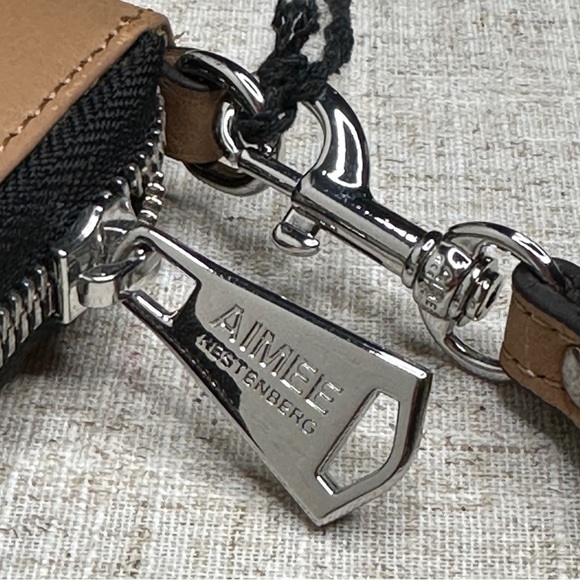 Aimee Kestenberg Zip Around Wallet / Wristlet - NWT - Picture 4 of 4